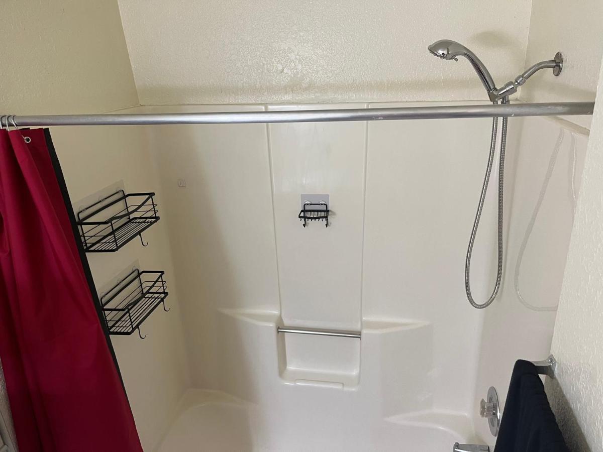 Cozy 1 Bed ~ Close To Soaring Eagle And Downtown Mount Pleasant Exterior foto