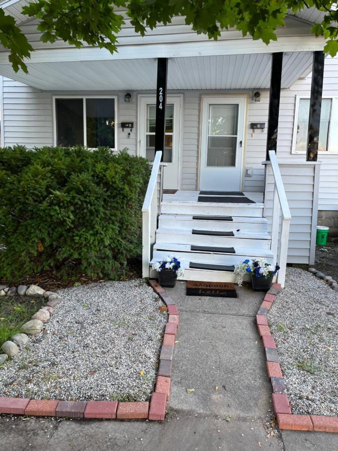 Cozy 1 Bed ~ Close To Soaring Eagle And Downtown Mount Pleasant Exterior foto
